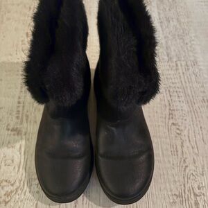 GUC black clark boots size 7 SALE